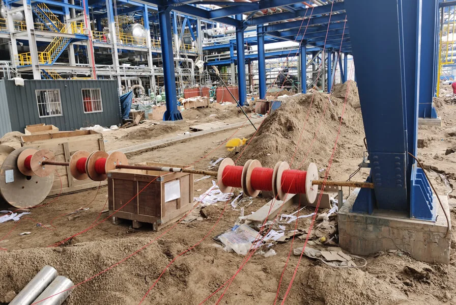 1,2 Millionen T/Y leichte Kohlen wasserstoff einheit und externe Rohr galerie von Shandong Shou guang Luqing Petro chemical Co., Ltd.
